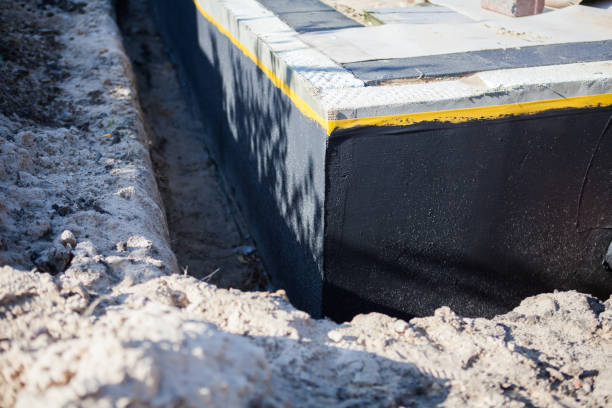 Professional Vapor Barrier Installation technician working in Wolcottville, IN